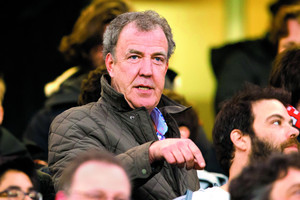 Prodiuserį sumušusį J. Clarksoną BBC įsileis tik vienam vakarui