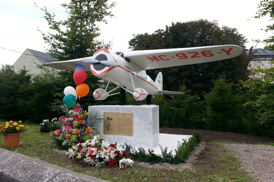 Felikso Vaitkaus skrydį per Atlantą įamžino Airijos lietuviai