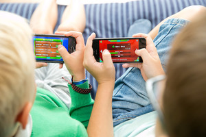 Ką reikia žinoti prieš perkant vaikui naują telefoną?