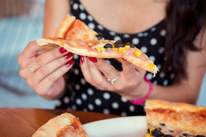 Dienos pietūs picerijoje netikėtai supykdė ir patuštino piniginę