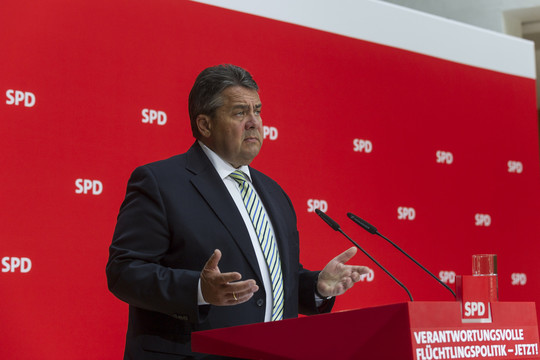 Vokietija į arabų kalbą išvertė dalį Konstitucijos