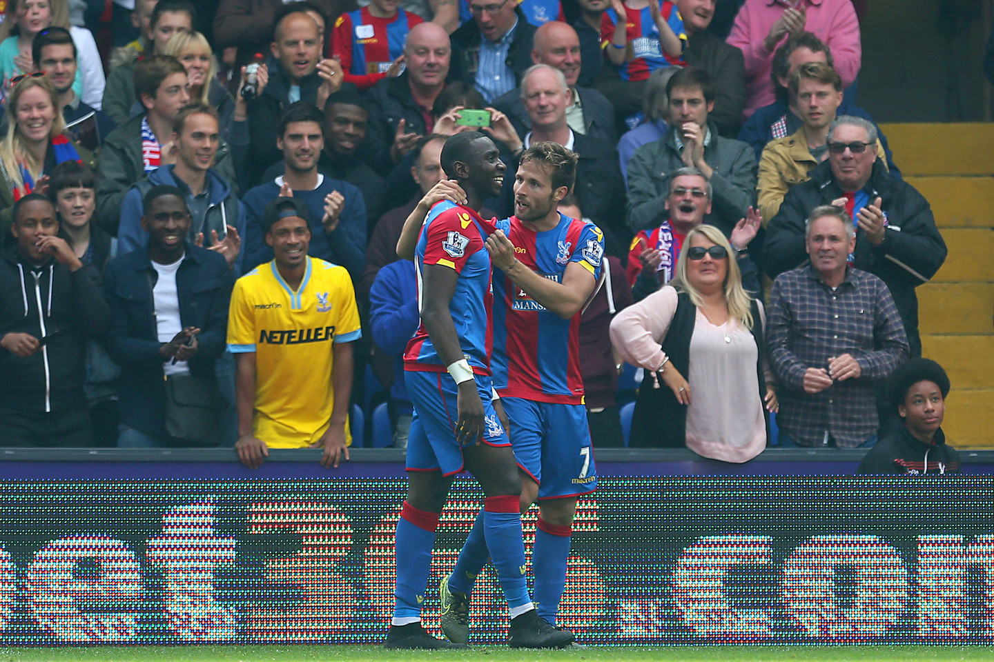 Įvartį į svečių vartus įmušė Yannickas Bolasie's