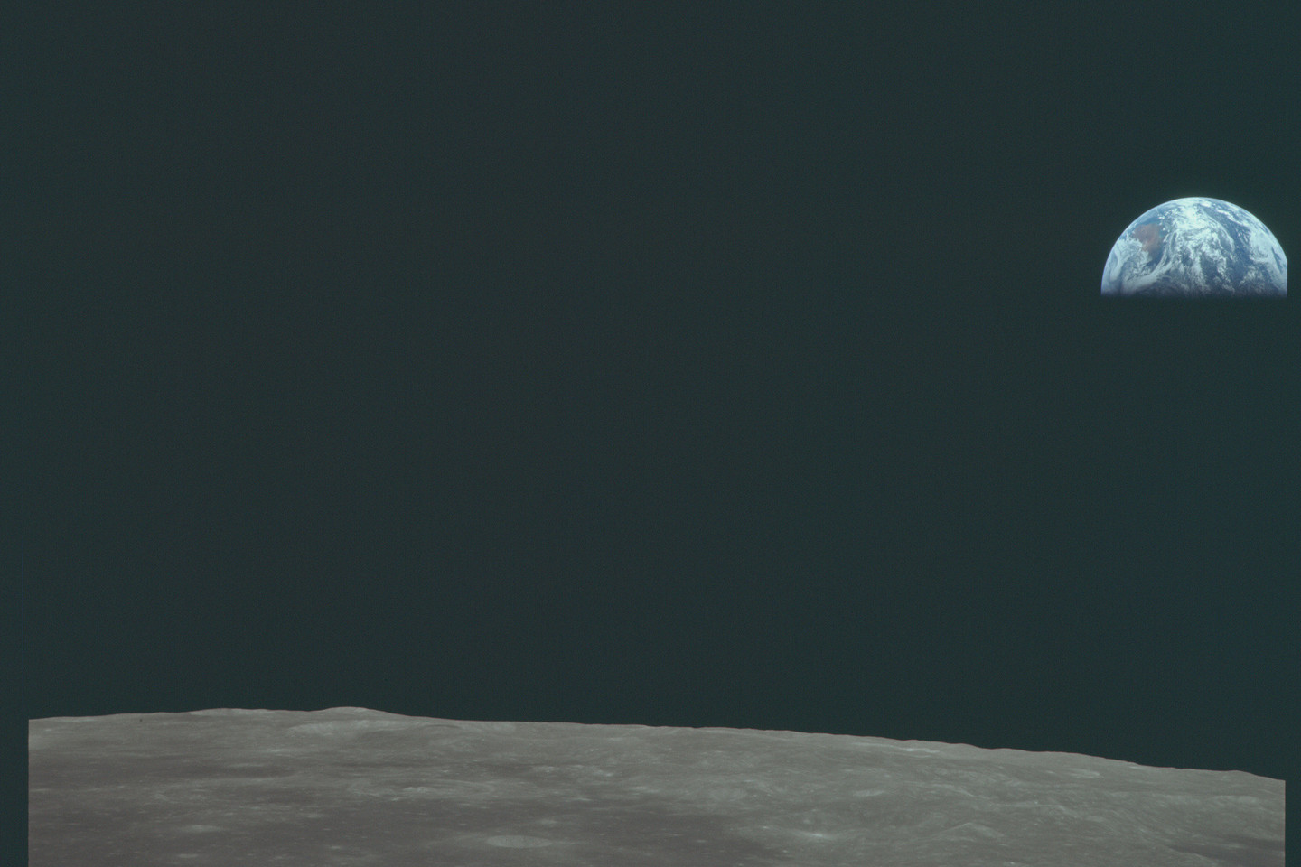 Tokį Žemės vaizdą matė astronautai, stovėję ant Mėnulio paviršiaus.<br>NASA nuotr.