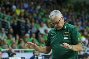 Atsakymas į didįjį J. Kazlausko klausimą – po atostogų