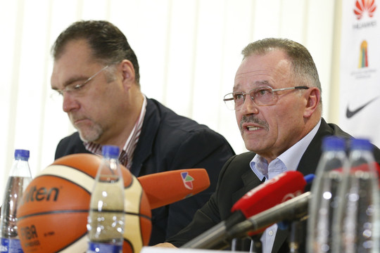 Moksleivių krepšinio lygą palaimino A. Sabonis ir „Perlas“