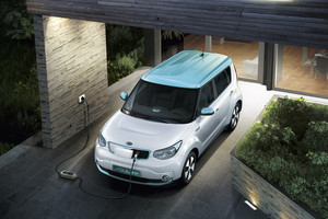 Automobilis, ignoruojantis degalines, nori tapti geriausiuoju