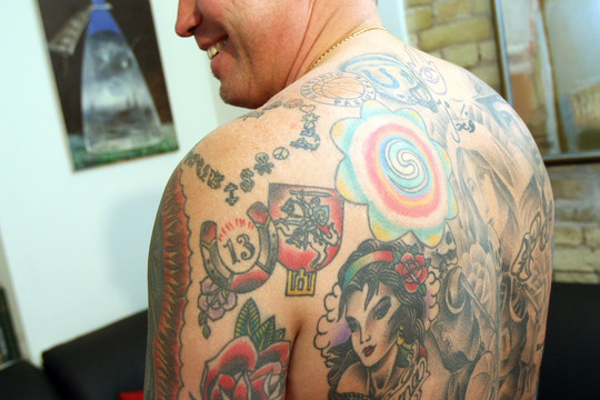 Per skausmus padarytą tatuiruotę pamatęs D. Motiejūnas: „Super“