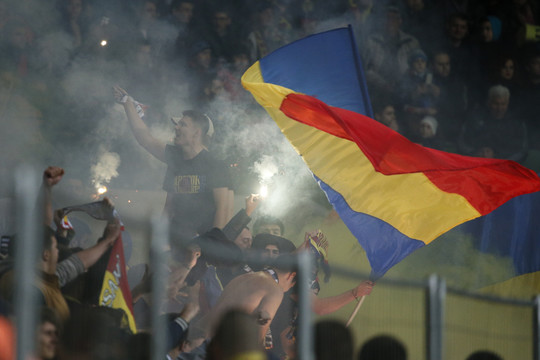 Rusijos rinktinei Moldovoje – ir „Putin ch...“, ir plakatai