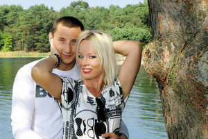 Už jaunesnio ištekėjusi dainininkė Erika: „Širdžiai neįsakysi“