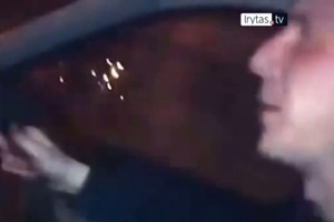 Apsvaigę jaunuoliai prie vairo nufilmavo savo pačių žūtį