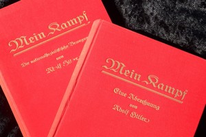 „Mein Kampf“ – naujas gyvenimas prancūzų ir vokiečių kalbomis