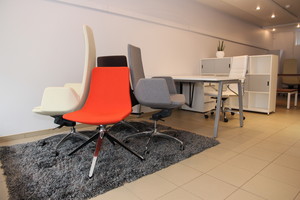 Šiauliuose – padvigubėjusi biuro baldų „Narbutas“ erdvė