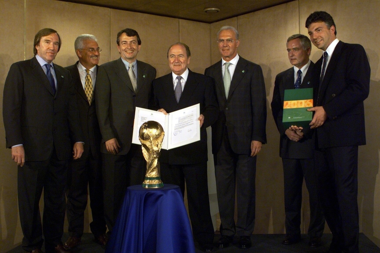 Vokiečiai įteikė paraišką FIFA 1999 metais.<br>AP nuotr.