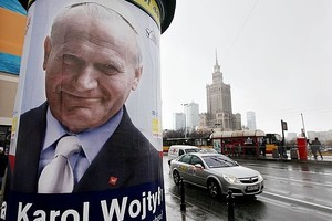 Ampulė su Jono Pauliaus II krauju perkelta į kitą vietą