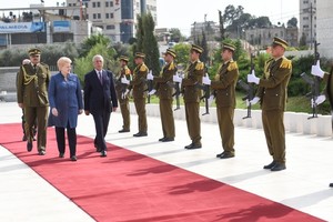 Prezidentė Palestinoje su M. Abbasu aptarė saugumo klausimus