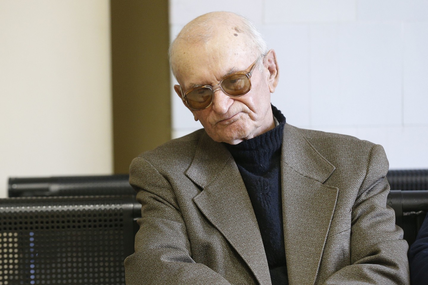 87 metų ukmergiškis, buvęs sovietų milicininkas L.Kononovas, kaltinamas lietuvių trėmimu.<br>M.Kulbio nuotr.