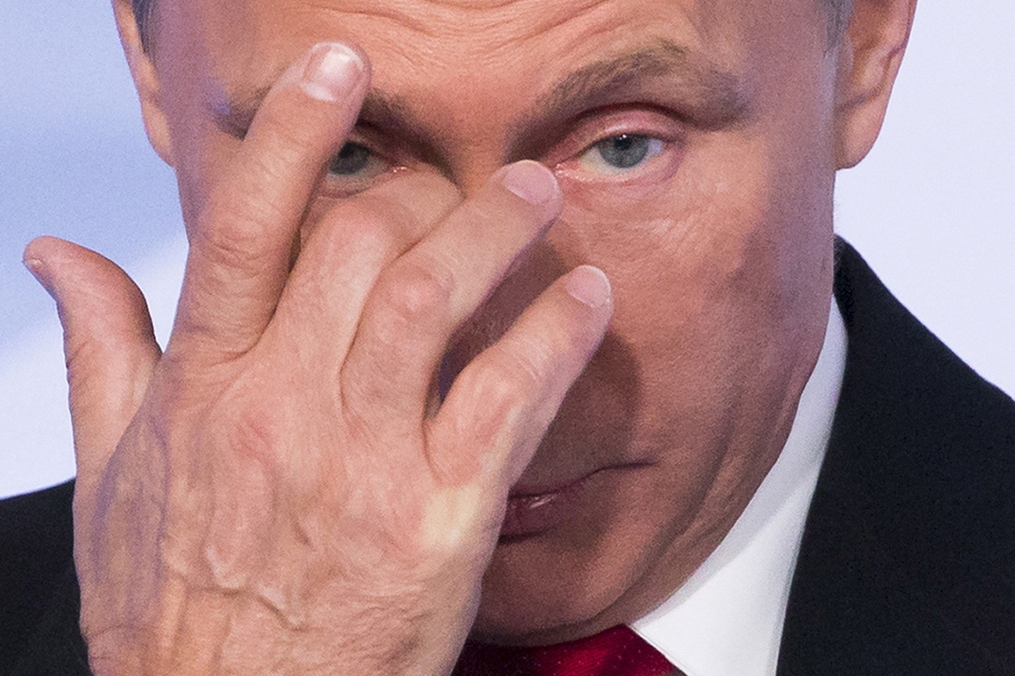 Anot M.McFaulo, dabar V.Putinas užsiima ne puolimu, o gynyba ir bando ištaisyti savo klaidas.<br>„Reuters“/“Scanpix“ nuotr.