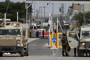 Vakarų Krante dar vienas išpuolis peiliu