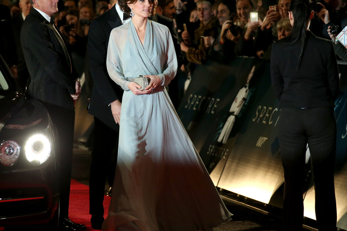 Premjeroje pasirodė ir Kembridžo kunigaikštienė Catherine.<br>AP nuotr.