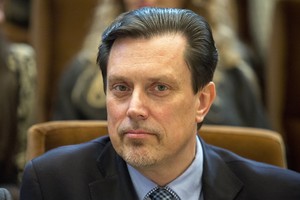 V.Juozapaitis ženklą „Nešk savo šviesą ir tikėk“ grąžins paštu