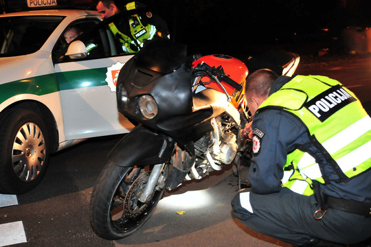 Per avariją Šakių r. nukentėjo motociklininkas