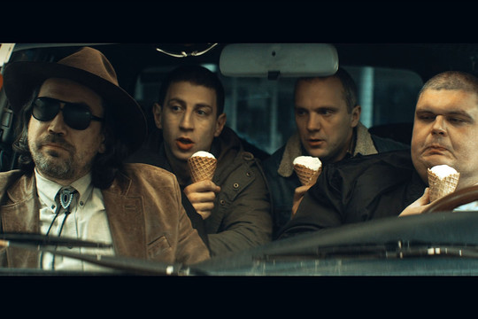 Filmo apie traukinio apiplėšimą kūrėjams teks gintis teisme