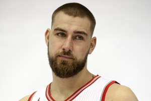 NBA startas: J. Valančiūną slegiantys lūkesčiai ir D. Motiejūnas