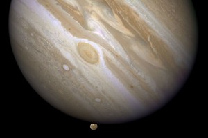 Jupiteris iš Saulės sistemos išstūmė planetą