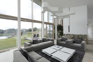 420 kv. m vilniečių namas užmiestyje – lyg iš žurnalo viršelio