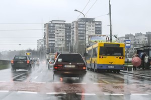 4 patarimai, kaip nepakliūti į bėdą keičiantis oro sąlygoms