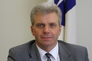 Utenos mero skandalo gijos driekiasi į Vyriausybę