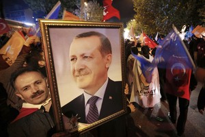 Du žurnalo redaktoriai Turkijoje kaltinami perversmo kurstymu