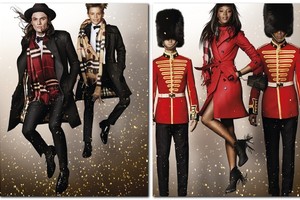 „Burberry“ šventinės – su Romeo Beckhamu ir Naomi Campbell