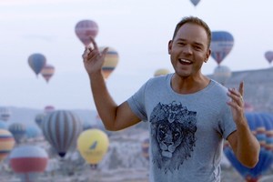 Lauris Reinikis pristato ispanus sudominusią naują dainą