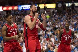 J. Valančiūnas žaidė kaip niekad ilgai, „Raptors“ laimėjo Dalase