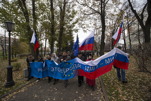 Maskvoje tūkstančiai žygiavo Tautos vienybės dienos parade