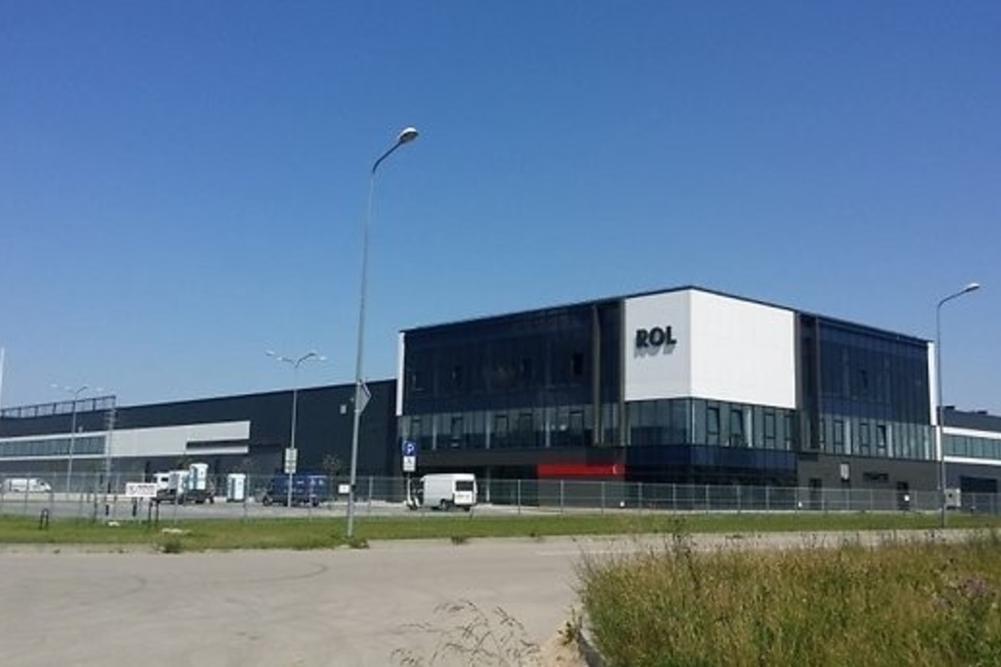 Kovą Šiaulių industriniame parke buvo atidaryta nauja „ROL Group“ gamykla.<br>Bendorovės nuotr.