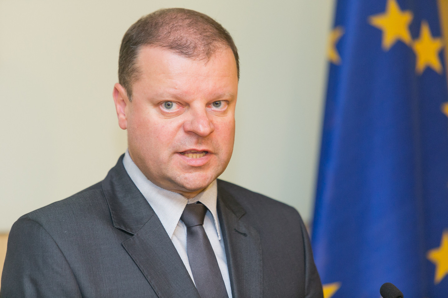 Vidaus reikalų ministrą piktina, kad VSAT pertvarka išbraukta iš Vyriausybė darbotvarkės.