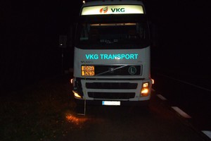 Į plentą be atšvaitų išėjęs senolis sumokėjo gyvybe