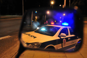 Panevėžyje persekiojamas vyras šoko iš važiuojančios mašinos