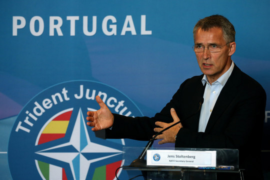 NATO vadovas: „Privalome rasti atsvarą Rusijos karo pajėgoms“