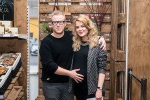 Nėštumas jai tinka: tuoj gimdysianti R. Kulvinskytė švyti laime