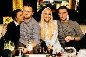 Klube šėlęs M. Katleris nepaleido iš rankų paslaptingos brunetės