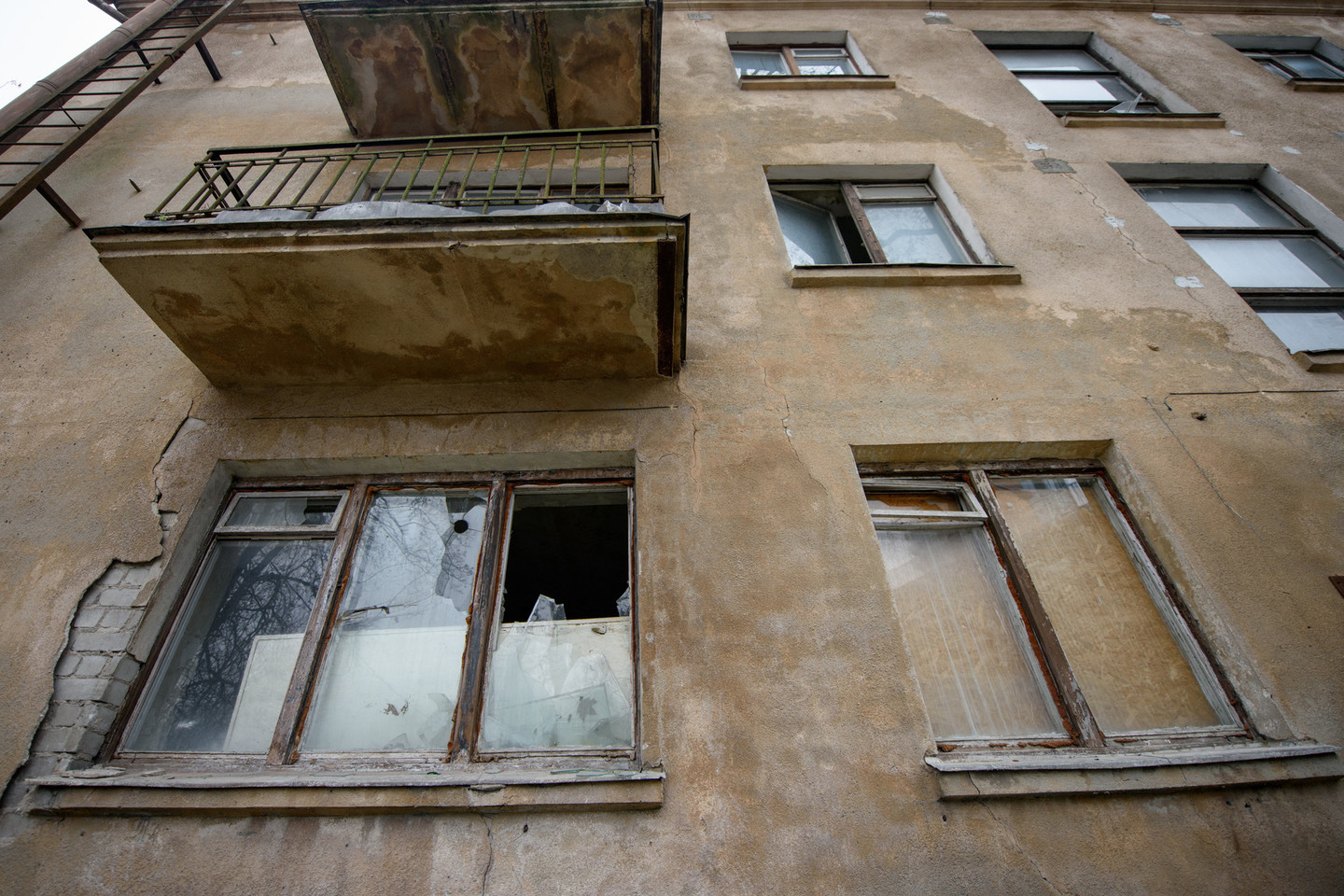 Pastatas vaiduoklis jau seniai stūkso Vilniaus savivaldybės pašonėje.<br>D.Umbraso nuotr.