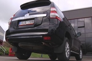 Valdininkų kasdienybė: visureigiai ir rašikliai už šimtus eurų