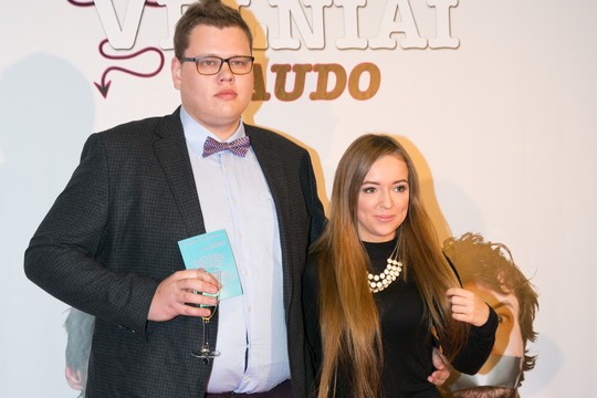 Į filmo premjerą Moniką Šalčiūtę atlydėjo naujas gerbėjas Lukas