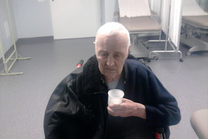 Sūnus negali atsigauti – ryti negalėjęs tėvas kankinosi savaitę