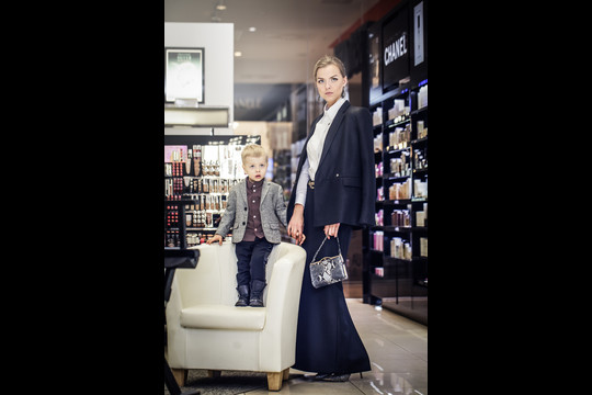 Vaida Skaisgirė su sūnumi Atu dalyvavo projekte „Mažieji stilistai“.<br>J.Žukovos („Jevgenija ZUK Photography“) nuotr.