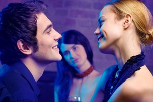 Neištikimam vyrui psichologė pasakė, kodėl jis geidžia vis kitos