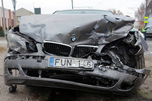 Legendiniam krepšininkui BMW avarijos primena sūnaus tragediją